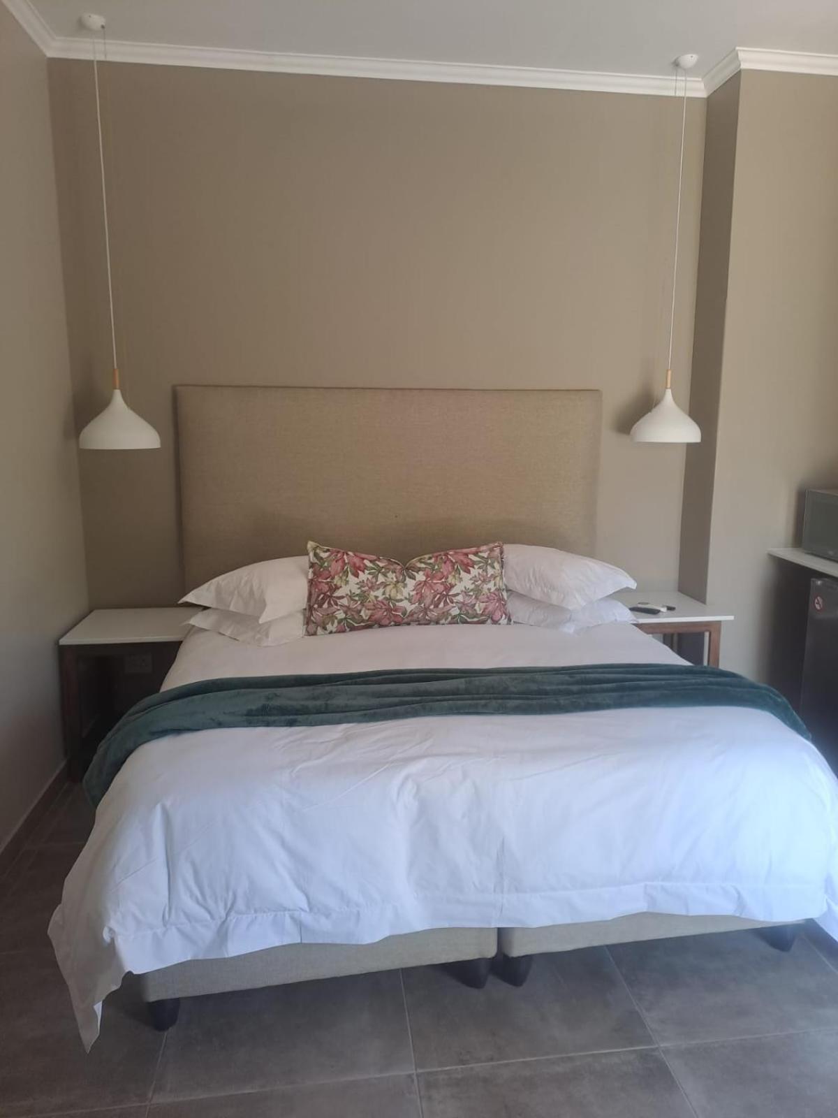 Abella Bed And Breakfast Vryburg Экстерьер фото